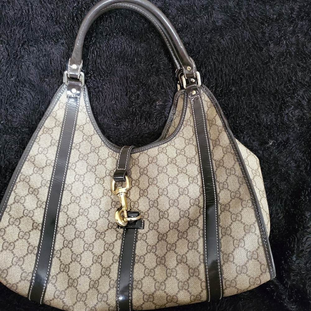 GG Plus Monogram Medium Joy Shoulder Bag